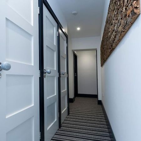 Bootique House - Luxury Group Accommodation In Wakefield Exterior photo