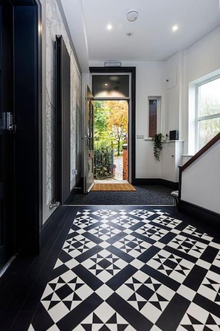 Bootique House - Luxury Group Accommodation In Wakefield Exterior photo