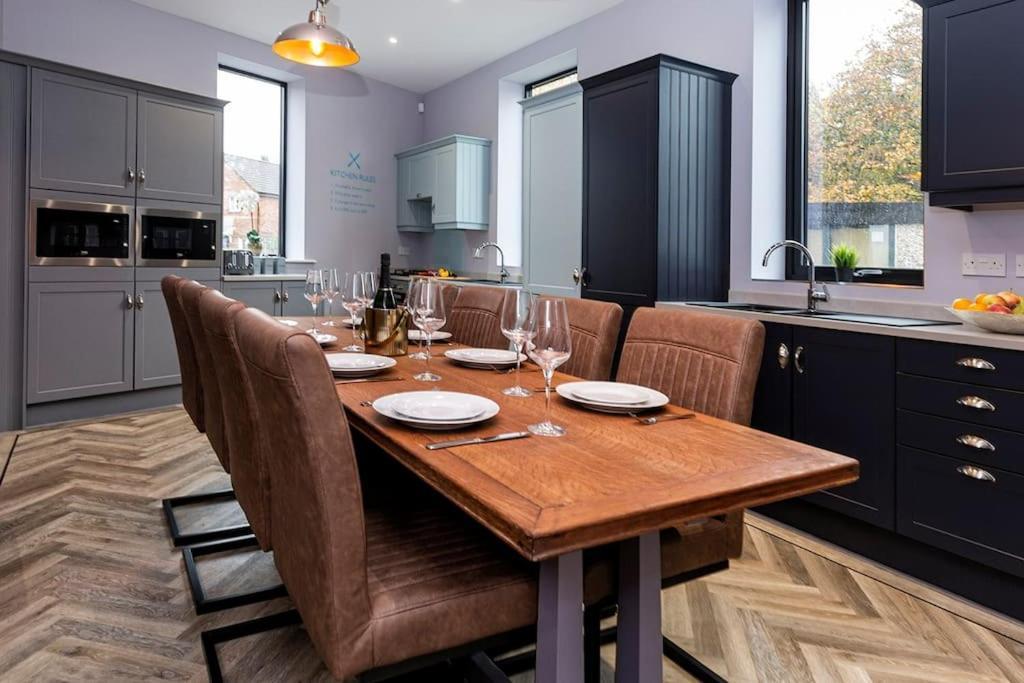 Bootique House - Luxury Group Accommodation In Wakefield Exterior photo