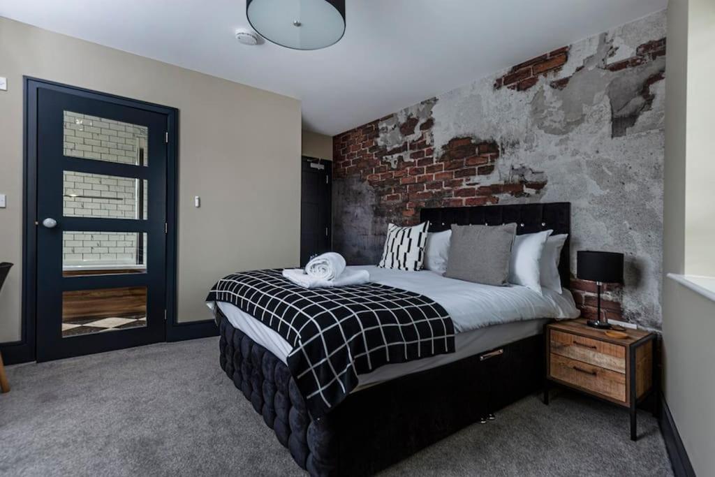 Bootique House - Luxury Group Accommodation In Wakefield Exterior photo